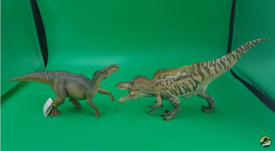 Papo dinosaur models compared.