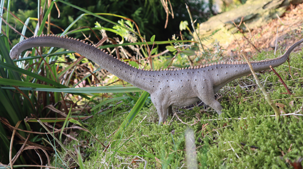 CollectA Deluxe Mamenchisaurus Dinosaur Model
