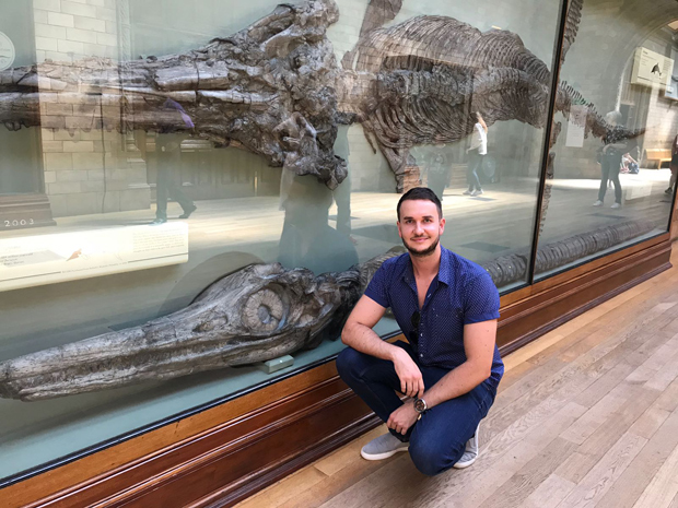 Dr Dean Lomax and ichthyosaur fossils.